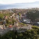 Mamma Mia *