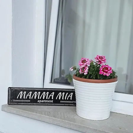 Mamma Mia Апартаменты *