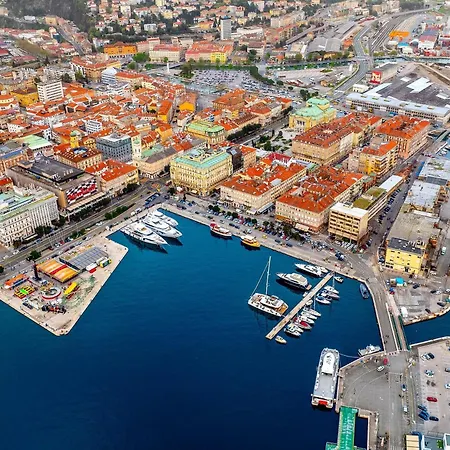 Mamma Mia Apartment *